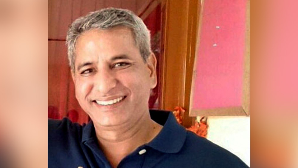 ‘আয়রনম্যান’ ছবিতে ‘জার্ভিস’-এর কণ্ঠস্বর, ‘ব্যাটম্যান’ ছবিতে ‘ব্যাটম্যান’-এর কণ্ঠে আবার মার্ভেল ইউনিভার্সের বিখ্যাত চরিত্র ‘ভিশন’-এর ডায়লগগুলি তিনি হিন্দি ভাষায় ডাবিং করেছেন। যদিও ‘বিগ বস’-এ কাজ করে অতুল ভারতীয় দর্শকের আরও কাছাকাছি পৌঁছেছেন।