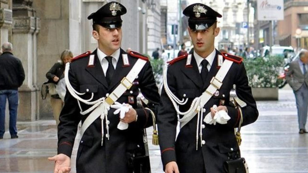 পরে ইটালি সেনা, পুলিশের বিশেষ বিভাগ এবং নিউ ইয়র্ক ডিস্ট্রিক্ট অ্যাটর্নির সহযোগিতায় সেটিকে ইটালিতে ফেরত পাঠানো হয়।