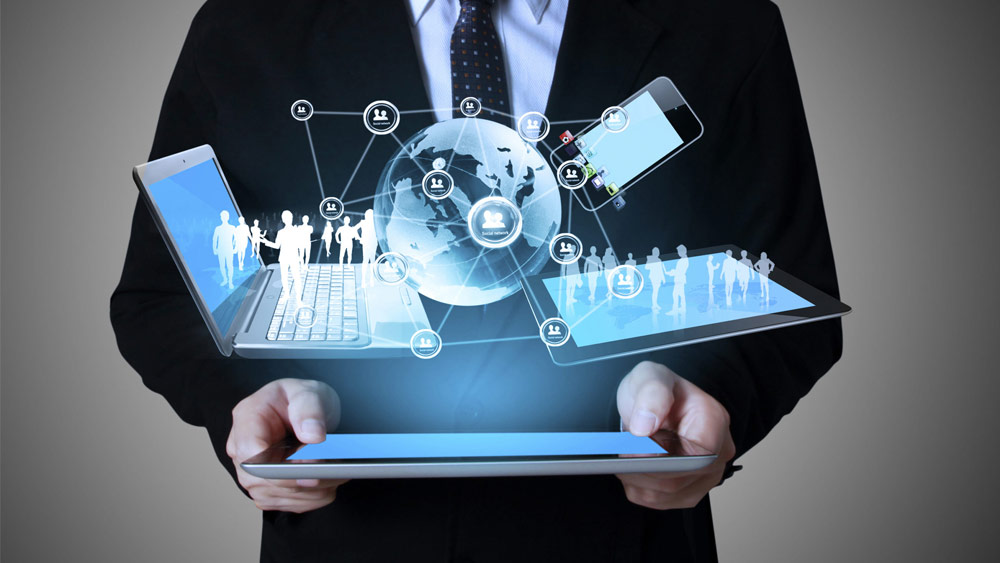 কিন্তু এক সময় যে অভিনব উদ্যোগ নিয়ে এই উদ্যোক্তারা বিভিন্ন সংস্থা নিজের হাতে গড়ে তুলেছিলেন, সেই সংস্থাগুলি থেকেই তাঁদের বের করে দেওয়া হয়।