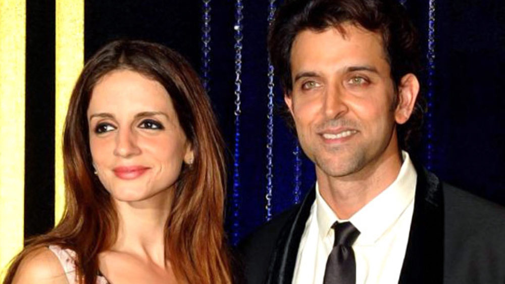 এমনকি অতিমারিকালে দুই পুত্রের সঙ্গে একান্তে সময় কাটিয়েছেন হৃতিক-সুজান। কিন্তু তাঁদের সরাসরি প্রশ্ন করলে দু’জনেই প্রতি বার এড়িয়ে গিয়েছেন।