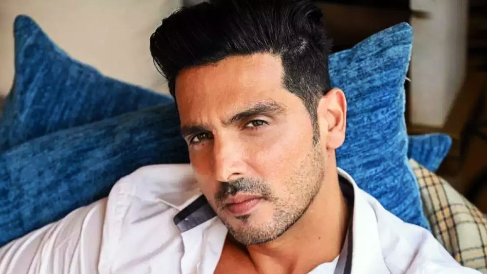 এই প্রসঙ্গে তিনি শুধু জানান, আর্সলান মানুষ হিসাবে ভাল। সুজান তাঁর সঙ্গে খুশি রয়েছে। এর বাইরে আর কিছুই বলেননি জায়েদ।