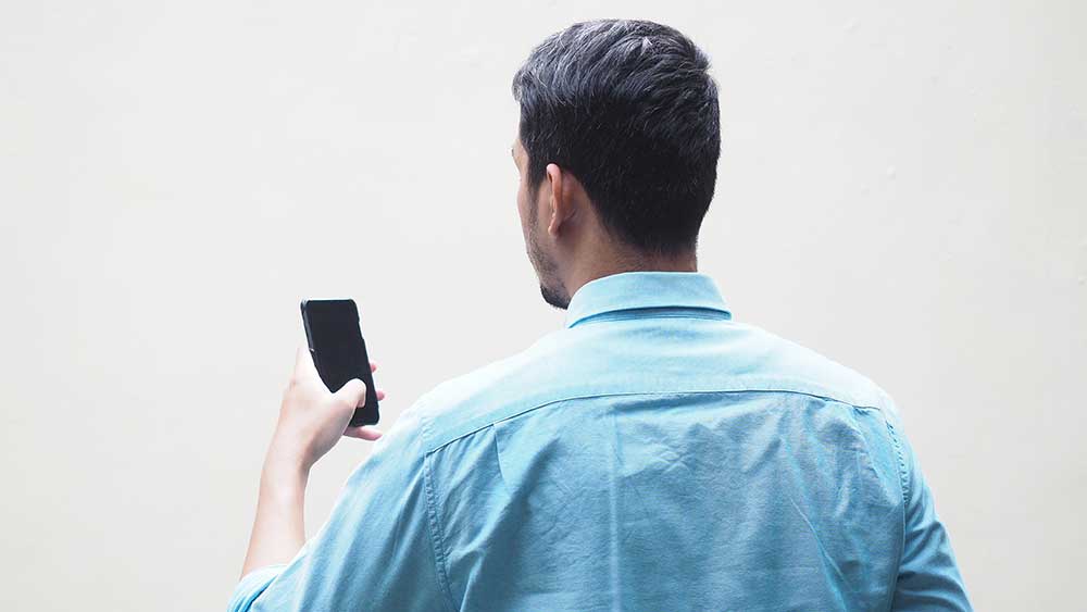 শরণ্যার নামে অভিযোগ পেয়ে পুলিশ তদন্তে নামে। তদন্তে চমকে দেওয়ার মতো তথ্য উঠে আসে। আধার কার্ডে প্রযত্নের জায়গায় যে রবির কথা উল্লেখ করা হয়েছে, তিনি আসলে শরণ্যার স্বামী। 