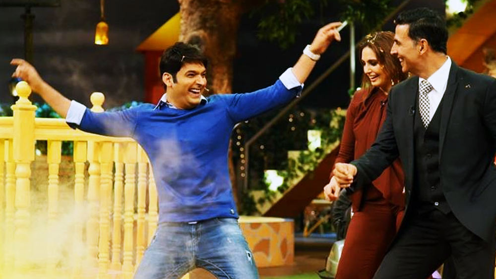 গত এক দশক ধরে দর্শকদের পেটে খিল দিয়ে হাসিয়েছেন। কপিলের ভক্তরা বলেন, তাঁর অনুষ্ঠানের বিশেষত্ব হল টাইমিং। সময় বুঝে ঠিক জিনিসটা ঠিক সময়ে বলে দেওয়া। এটাই কপিলের গুণ।