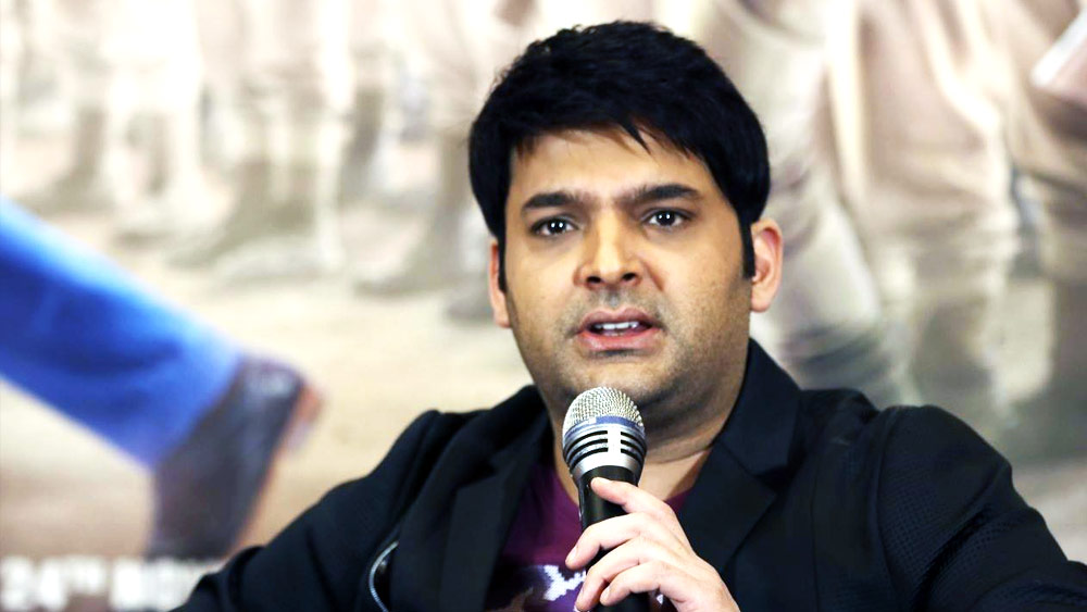 অভিনেতা হতে মুম্বইয়ে এসে শেষে কমেডি শোয়ের সঞ্চালক হওয়ার সুযোগ হয়েছিল এক সময়ে থিয়েটার অন্তপ্রাণ কপিলের। তখন তিনি মধ্যবিত্ত পরিবারের সন্তান। এমন পরিবার যেখানে ছেলেমেয়েরা অভিনেতা হওয়ার শখ পোষণের সাহস সাধারণত দেখান না।