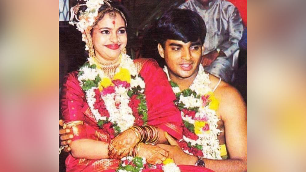 জামশেদপুরের বাসিন্দা মাধবন অভিনয় জগতে আসার আগেই সরিতার সঙ্গে বিয়ের পিঁড়িতে বসেন। 