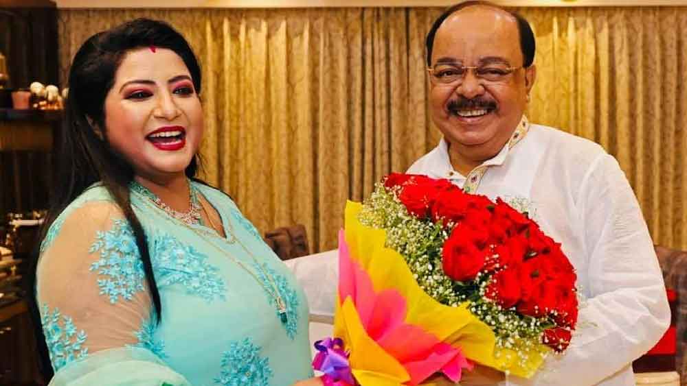 উইকিপিডিয়া বলছে ১৯৬৪ সালের ৭ জুলাই জন্ম শোভনের। সেই হিসাবে ৫৮ পার করে ৫৯-এ পা দিলেন তিনি।