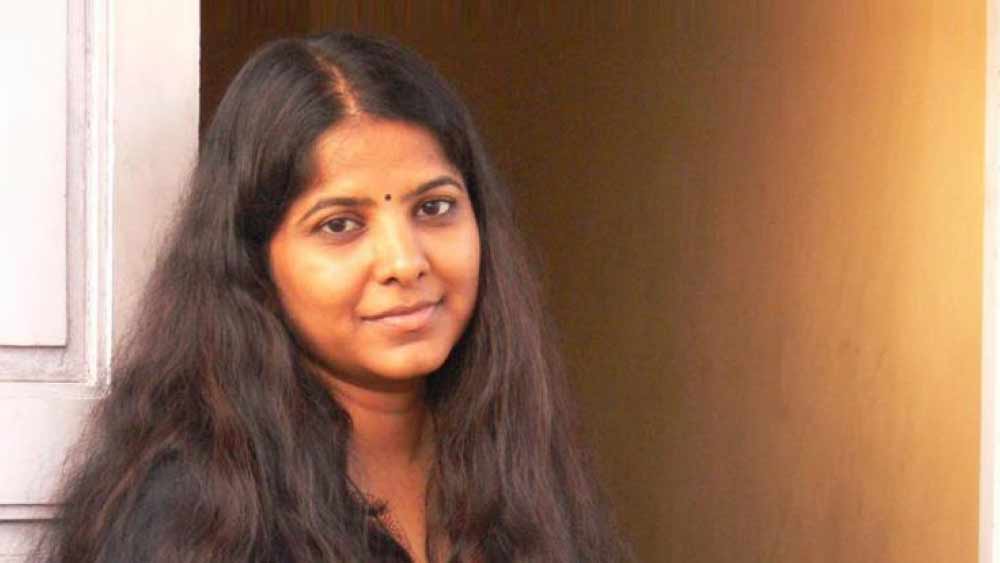 ১৯৮০ সালের ৭ জুন মাদুরাইয়ে জন্ম লীনার। বাবা ছিলেন কলেজের শিক্ষক। বাবার হাত ধরে সিনেমার সঙ্গে পরিচয় লীনার। এক সাক্ষাৎকারে এক বার জানিয়েছিলেন, বাবার কোলে বসে বহু বার হলে সিনেমা দেখেছেন।