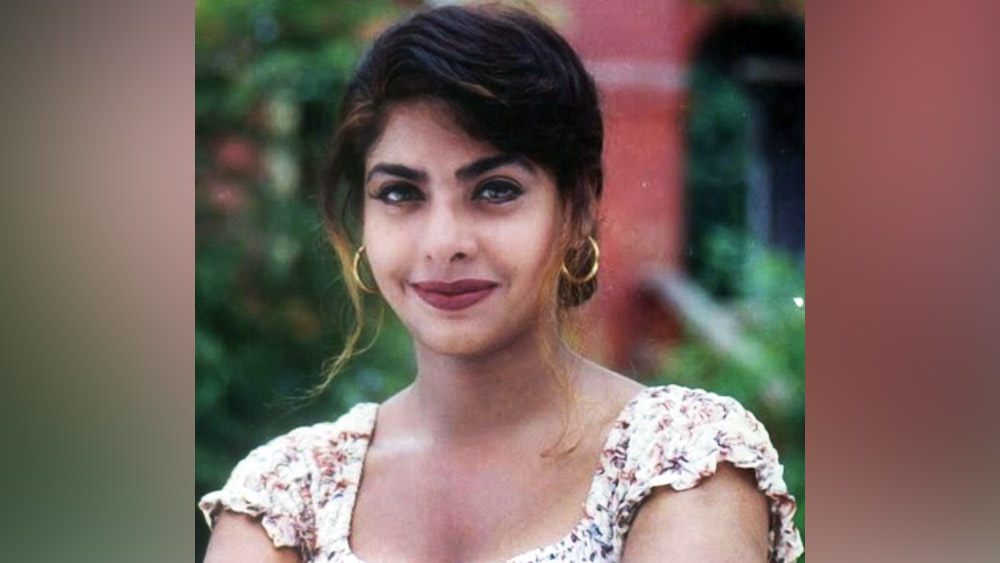 তাই অভিনয় জগৎ ছেড়ে বেরিয়ে আসার সিদ্ধান্ত নেন মহেশ্বরী। হায়দরাবাদেই তিনি ফ্যাশন ডিজাইনিং-এর একটি দোকান খোলেন।