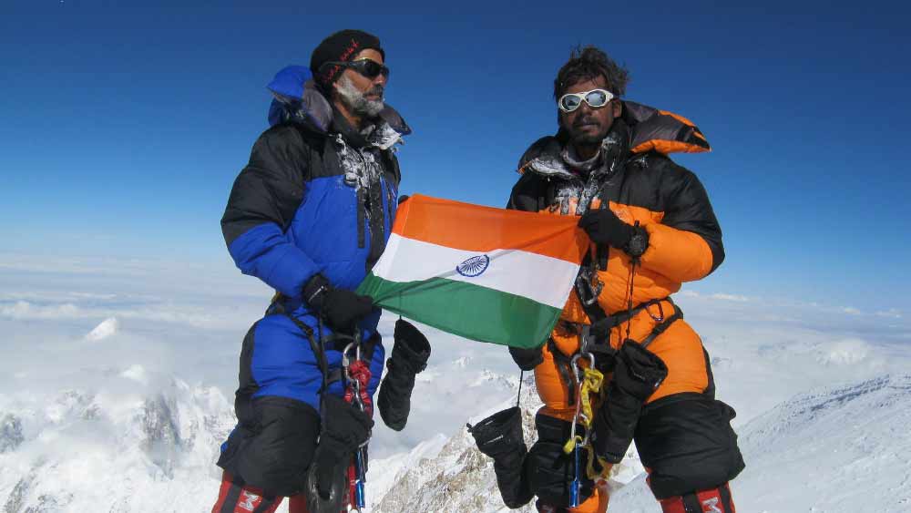 বসন্ত-দেবাশিসের কাঞ্চনজঙ্ঘা জয়।