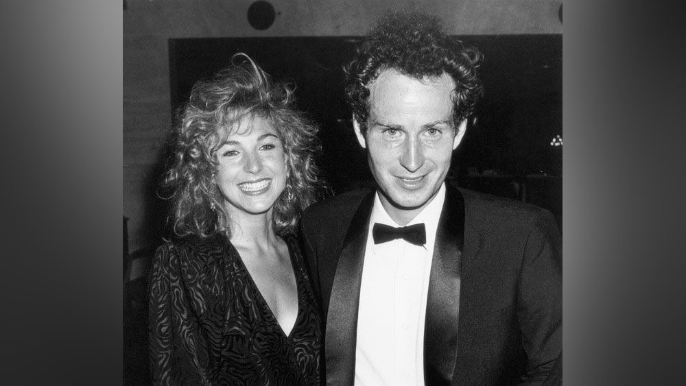 তবে টেটাম-ম্যাকেনরোর জুটি ভেঙে গিয়েছিল ১৯৯২ সালে। সে বছর থেকে আলাদা থাকতে শুরু করেন তাঁরা। বছর দুয়েক পরে পাকাপাকি ভাবে সে জুটি ভেঙে খান খান। 