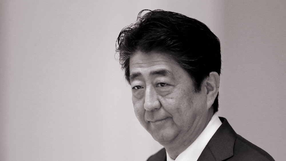 শিনজোর মতোই প্রাণঘাতী হামলার শিকার হয়েছে বহু রাষ্ট্রনায়ক। রাষ্ট্রনেতা। দেশনেতা।