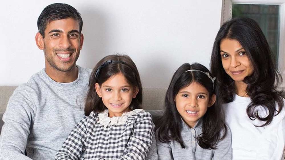 ঋষি ও অক্ষতার দুই মেয়ে হয়। নাম, অনুষ্কা ও কৃষ্ণা। বিশ্বে অন্যতম ধনী দম্পতি। উভয়ের মিলিত সম্পত্তির পরিমাণ ৭৩ হাজার লক্ষ পাউন্ড।