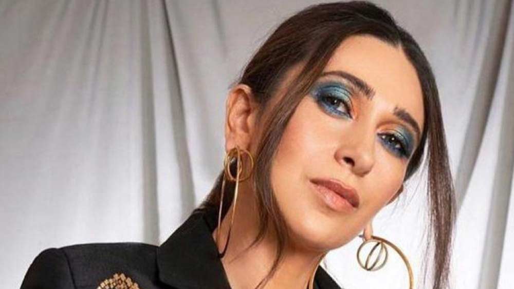 তাঁর প্রথম ছবি ‘প্রেম কয়েদি’ ছবি মুক্তি পেয়েছিল ১৯৯১ সালে। হরিশ কুমারের বিপরীতে অভিনয় করেন তিনি।