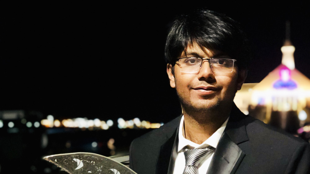 ৩৩ বছর বয়সি এই যুবক উত্তরপ্রদেশের সাহারানপুর এলাকার বাসিন্দা। এখন অস্ট্রেলিয়ার নবীনতম ব্যবসায়ীদের মধ্যে আমির কুতুবের নাম থাকবে তালিকার একেবারে উপরের দিকে।