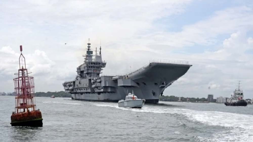 সব মিলিয়ে ১৪টি ডেক রয়েছে এই জাহাজের। আর রয়েছে ২৩০০টি কামরা। জাহাজের নাবিক-সহ মোট ১৭০০ জনের থাকার ব্যবস্থা রয়েছে বিক্রান্তের ভিতরে। মহিলা অফিসারদের জন্য রয়েছে আলাদা ব্যবস্থা। 