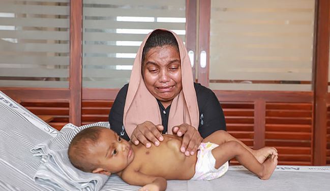 মায়ের সঙ্গে সদ্যোজাত রুবিনা