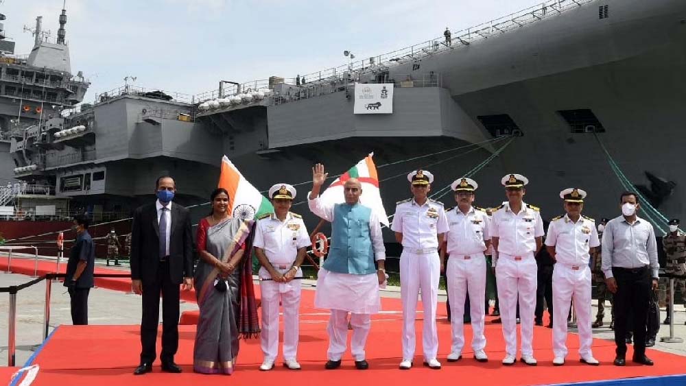 গতিতেও কম যায় না বিক্রান্ত। এই যুদ্ধজাহাজের সর্বোচ্চ গতিবেগ ঘণ্টায় ২৮ নটিক্যাল মাইল। বিশ্বের সবচেয়ে শক্তিশালী যুদ্ধজাহাজের গতিবেগের থেকে ঘণ্টায় ঠিক ৭ নটিক্যাল মাইল কম।