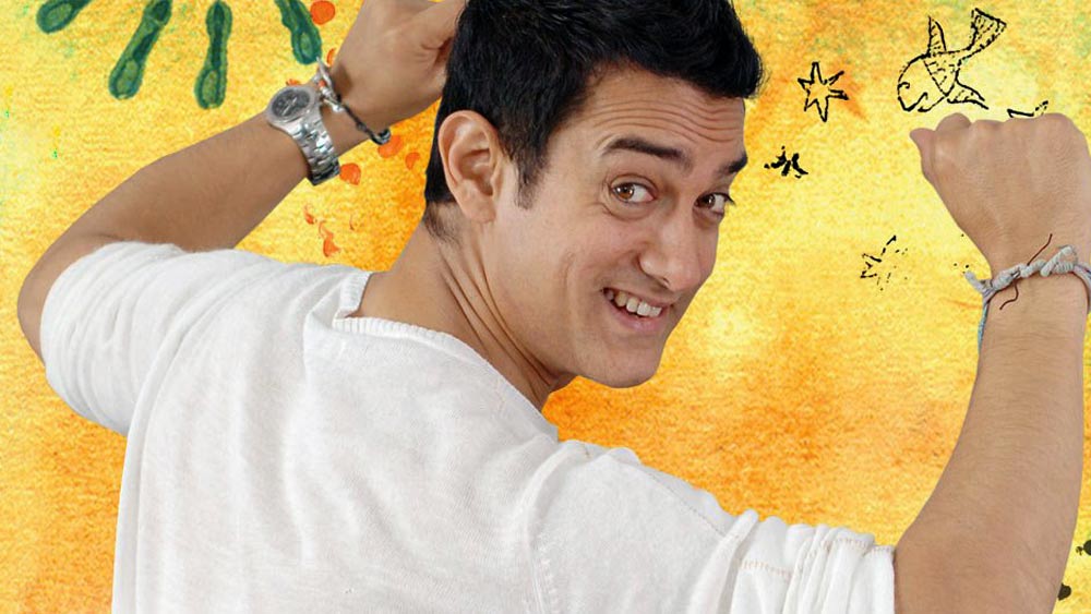 ‘তারে জমিন পর’ ছবির মাধ্যমে পরিচালনার জগতেও প্রথম পা রাখেন তিনি। এর পর ‘৩ ইডিয়টস’, ‘পিকে’, ‘গজনি’-এর মতো প্রচুর ছবিতে অভিনয় করেছেন আমির।