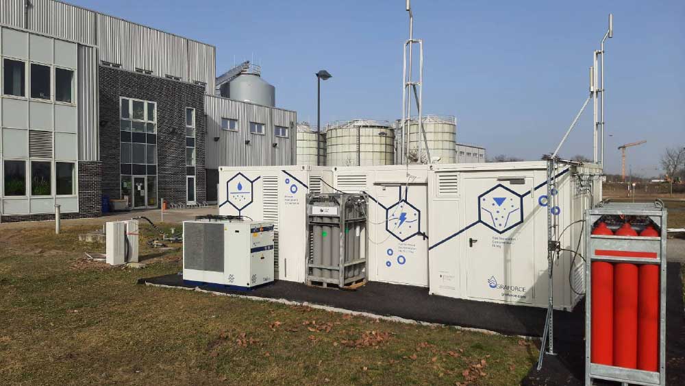  তাই তখনও যাতে শহরবাসীর জন্য গরম জল সরবরাহ অব্যাহত থাকে, সে কারণে এই কেন্দ্রীয় থার্মোফ্লাস্ক তৈরির পরিকল্পনা।