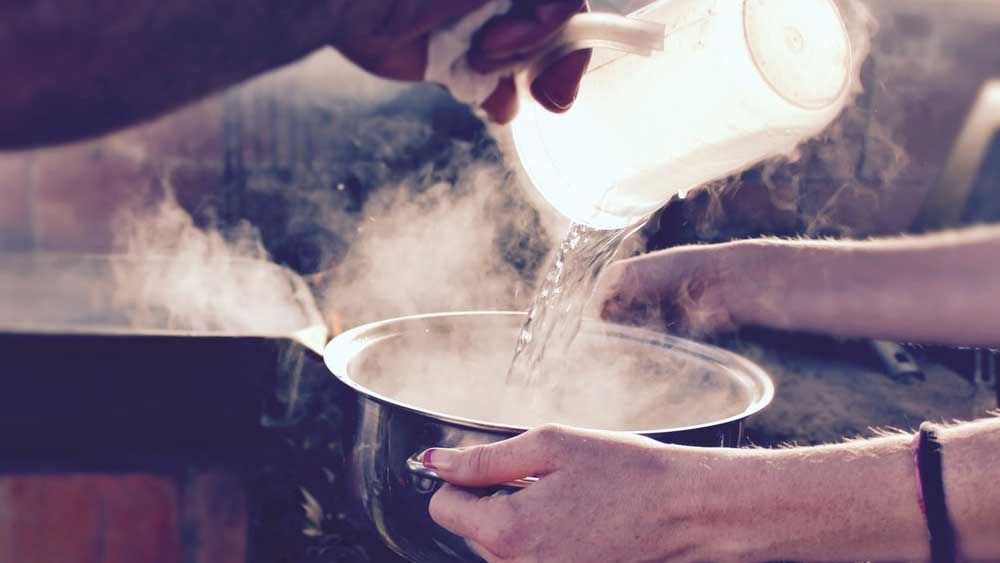 এই থার্মোফ্লাস্কে তাপধারণ ক্ষমতা ২০০ মেগাওয়াট। এটি প্রায় ১৩ ঘণ্টা জল গরম রাখে।