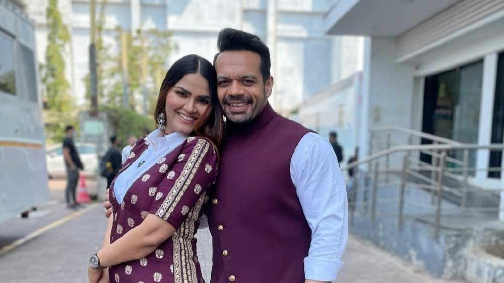 গৌরবের তিনটি ইউটিউব চ্যানেল রয়েছে— ফ্লাইং বিস্ট, ফিট মাসল টিভি এবং রাশভরী কে পাপা।