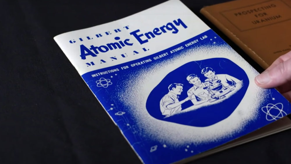 ১৯৫০ থেকে ১৯৫২, মাত্র দু’বছরের জন্য এই খেলনা বাজারে পাওয়া যেত। এর পর ধীরে ধীরে এই খেলনা বাজার থেকে তুলে নেওয়া হয়।