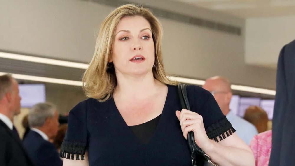 বরিস সরকারে সহ-বাণিজ্য মন্ত্রী ছিলেন তিনি। এখনও সরকারি ভাবে তাঁকে প্রধানমন্ত্রী পদপ্রার্থী করা হয়নি। তবে কনজারভেটিভ পার্টি পরিচালনার অন্যতম মুখ হিসেবে তাঁর উপরই বাজি ধরছেন অনেকে।