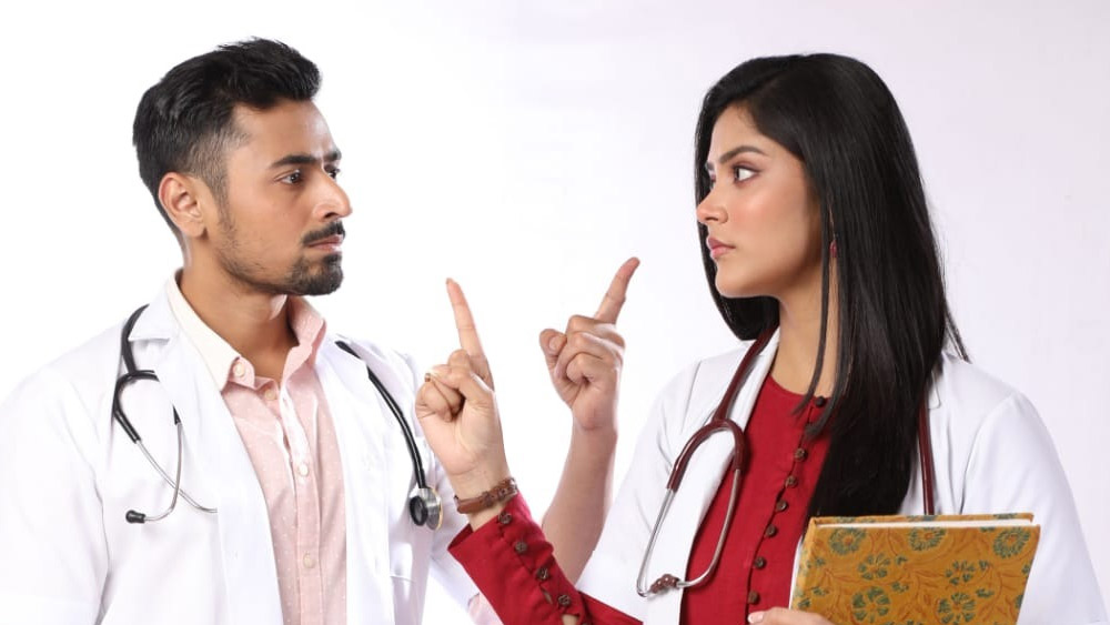 ধারাবাহিকের নায়ক-নায়িকা পোখরাজ এবং রাধিকা।