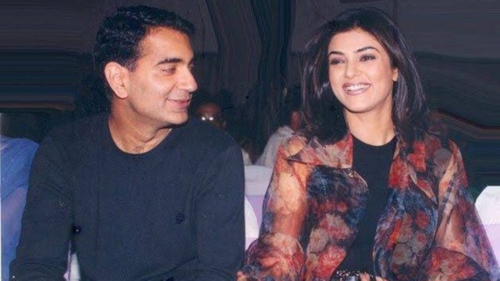 বিক্রম ভট্টের সঙ্গে বিচ্ছেদের পর তাঁর নাম জড়িয়েছিল হোটেল মালিক সঞ্জয় নারাংয়ের সঙ্গে। সেই সম্পর্ক অবশ্য বেশি দূর গড়ায়নি।