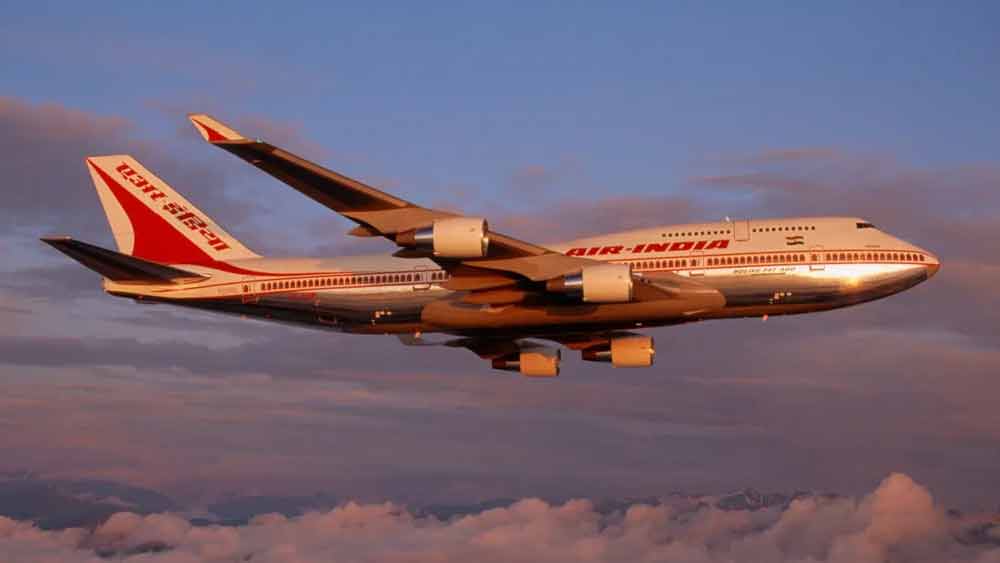 সম্প্রতি দিল্লি, অন্ধ্রপ্রদেশ, পঞ্জাব এবং মহারাষ্ট্রে তীর্থযাত্রায় এ দেশে এসেছিলেন মালিক। সংবাদমাধ্যমে এ তথ্য জানিয়েছেন ইন্ডিয়ান ওয়ার্ল্ড ফোরামের সভাপতি পুনীত সিংহ চন্দোক।