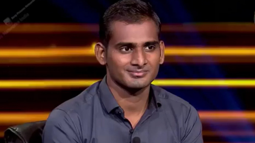 মধ্যপ্রদেশের ছত্তরপুরের বাসিন্দা ১৯ বছর বয়সি সাহিল আহিরওয়ার ইউপিএসসি পরীক্ষার জন্য নিজেকে তৈরি করছেন।