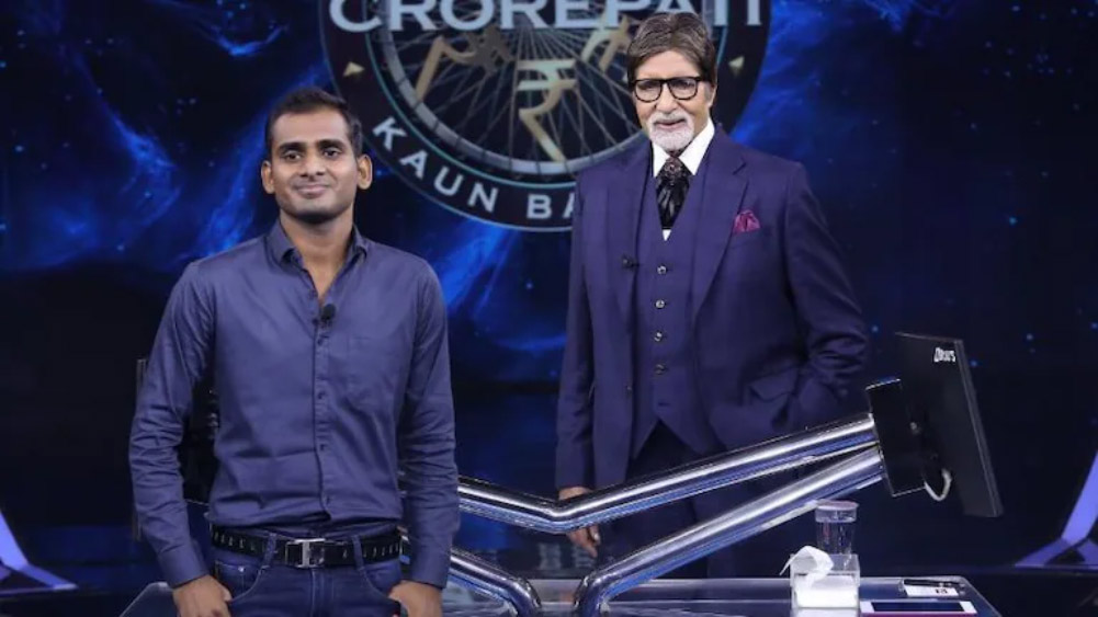 বিগবি-র বড় ভক্ত সাহিল। অনুষ্ঠানে মুখোমুখি হওয়ার পর তাঁকে আরও প্রশংসায় ভরিয়ে দিয়েছেন সাহিল।