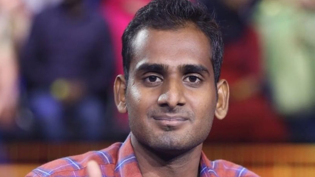 ছোট থেকেই কষ্টে বড় হয়ে ওঠা সাহিল বাবা-মায়ের জন্য বাড়ি বানাতে চান।