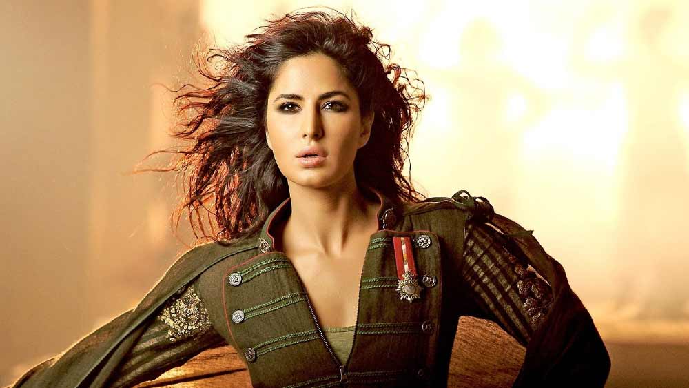 ১৯৮৩ সালের ১৬ জুলাই হংকংয়ে জন্ম ক্যাটরিনার। এর পর পরিবারের সঙ্গে লন্ডনে চলে যান।