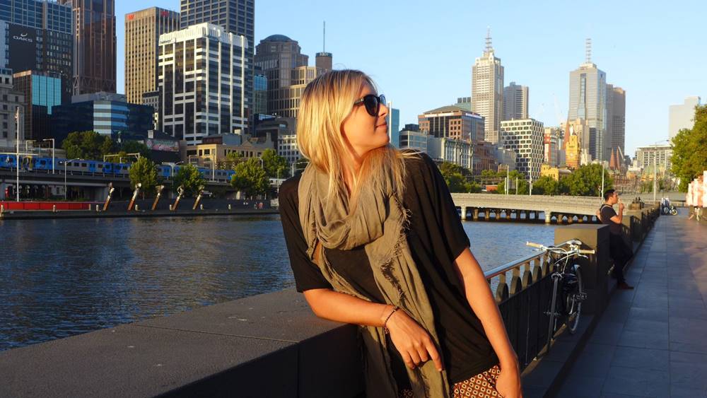 টেনিস-সুন্দরীর সাফল্য যেমন চোখ ধাঁধিয়েছে, তেমনই তাঁকে ঘিরে বিতর্কও কম হয়নি। ডোপিং করার দায়ে নির্বাসিত হতে হয়েছিল শারাপোভাকে। 