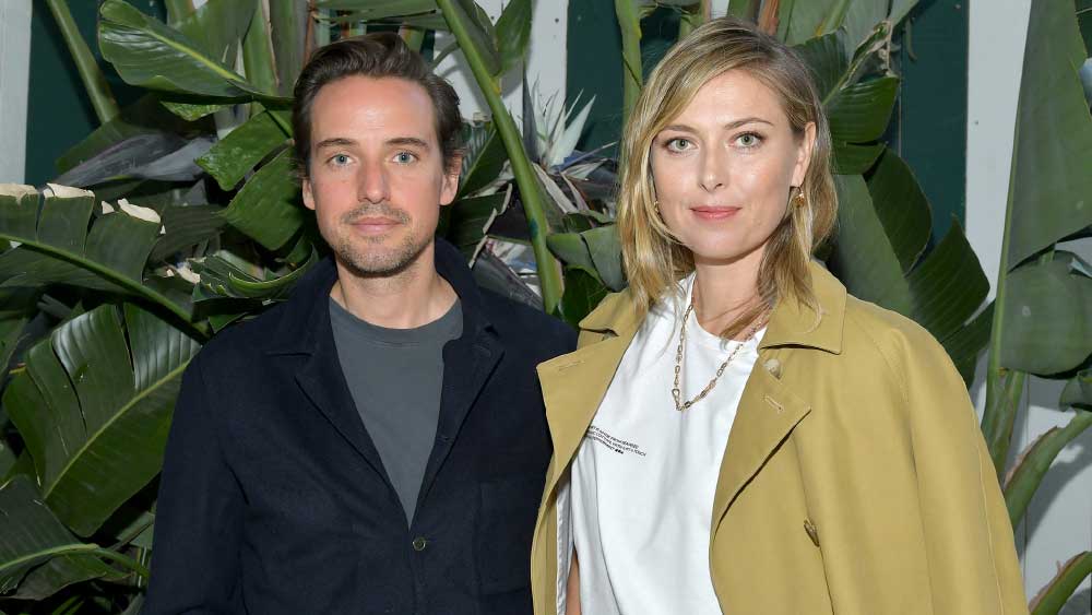 প্রেমিক আলেকজান্ডার গিলকেসের সঙ্গে আপাতত থিতু টেনিস-সুন্দরী। বৃত্ত সম্পূর্ণ হল সন্তানের জন্মের পর।