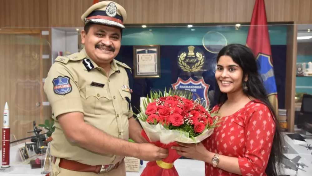 এ বার মোট ১০৮ জন ইউপিএসসি পরীক্ষার্থী পড়িয়েছিলেন ‘শখের শিক্ষক’ ভগবত। তাঁদের ৫০ শতাংশই সিভিল সার্ভিস পরীক্ষায় পাশ করেছেন। 