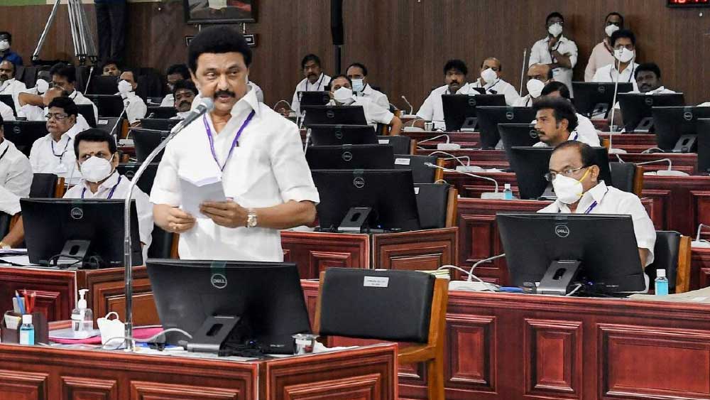 ভোটমূল্যের হিসাবে যুগ্মভাবে দ্বিতীয় স্থানে রয়েছে তামিলনাড়ু ও ঝাড়খণ্ড। দক্ষিণ ও পূর্ব ভারতের ওই দুই রাজ্যে প্রতি বিধায়কের ভোটমূল্য ১৭৬। তার ঠিক পরেই মহারাষ্ট্র। সেখানে প্রতি বিধায়কের ভোটমূল্য ১৭৫।