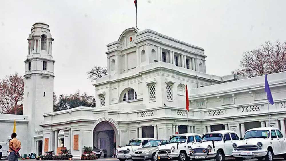 দেশের রাজধানী দিল্লির বিধায়ক পিছু ভোটমূল্য ৫৮, কেন্দ্রশাসিত পুদুচেরির বিধায়কদের ১৬। গোয়ার ২০। পশ্চিমবঙ্গের আর এক পড়শি রাজ্য ওড়িশায় বিধায়ক পিছু ভোটের মূল্য ১৪৯।