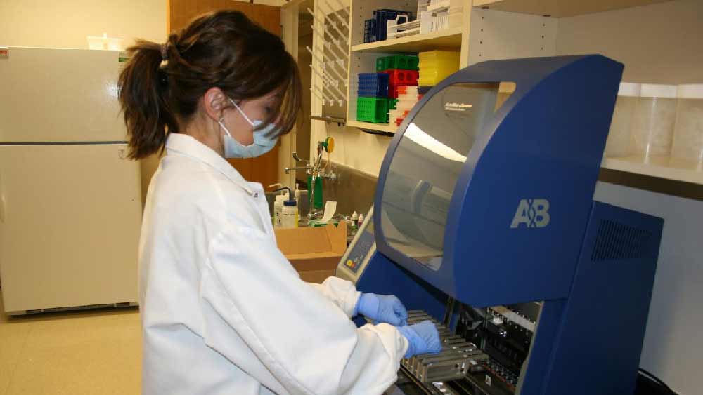 এই সব ক্ষেত্রে সেই মুছে দেওয়া তথ্য উদ্ধারে গুরুত্বপূর্ণ ভূমিকা নিতে পারে সাইবার ফরেনসিক গবেষণাগার।