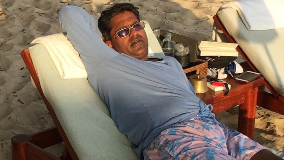 ললিত এবং সুস্মিতার সম্পর্ক প্রকাশ্যে এসেছে দু’দিন আগেই। ললিত নিজে সেই সম্পর্কের কথা নেটমাধ্যমে ঘোষণা করেছেন। আর তার পর থেকেই দু’জনের সম্পর্ক নিয়ে জোর চর্চা শুরু হয়েছে। 