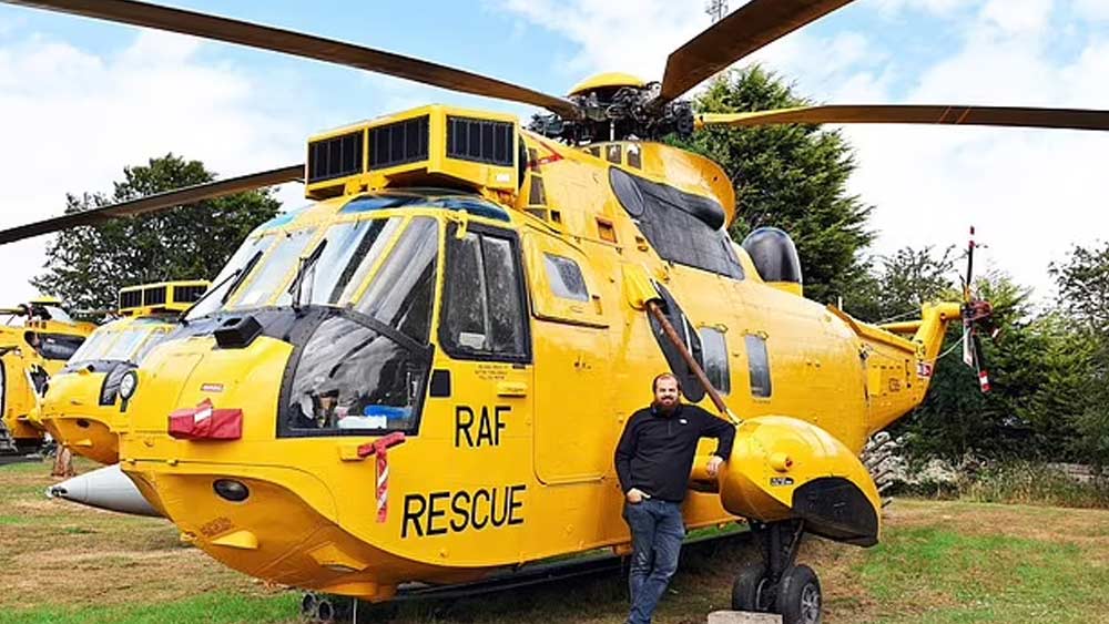 এক-একটি পডে থাকতে পারবেন দু’জন প্রাপ্তবয়স্ক এবং তিন শিশু। এক রাতে থাকার খরচ পড়বে প্রায় ১৫ হাজার টাকা।