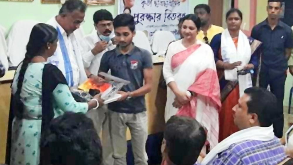 TMC's ex MLA presented in a Municipal programme at Midnapore