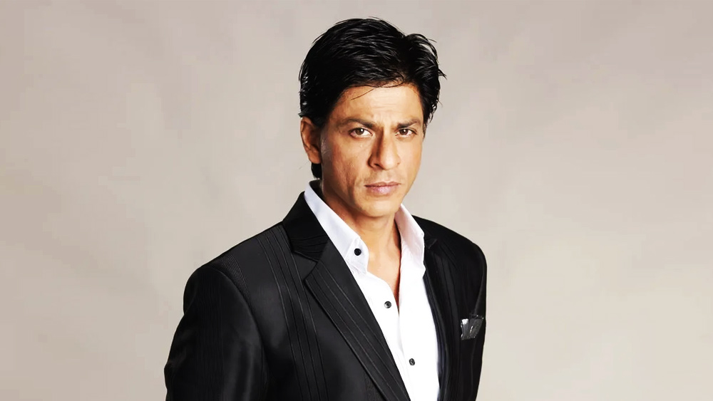 তবে, দর্শকদের মনের মণিকোঠায় সর্বদা বিরাজমান এই অভিনেতা যে সকল পরিচালকের প্রথম পছন্দ ছিলেন, তা নয়। এমনকি তাঁর প্রথম ছবি ‘দিওয়ানা’তেও শাহরুখ প্রথম পছন্দ ছিলেন না।