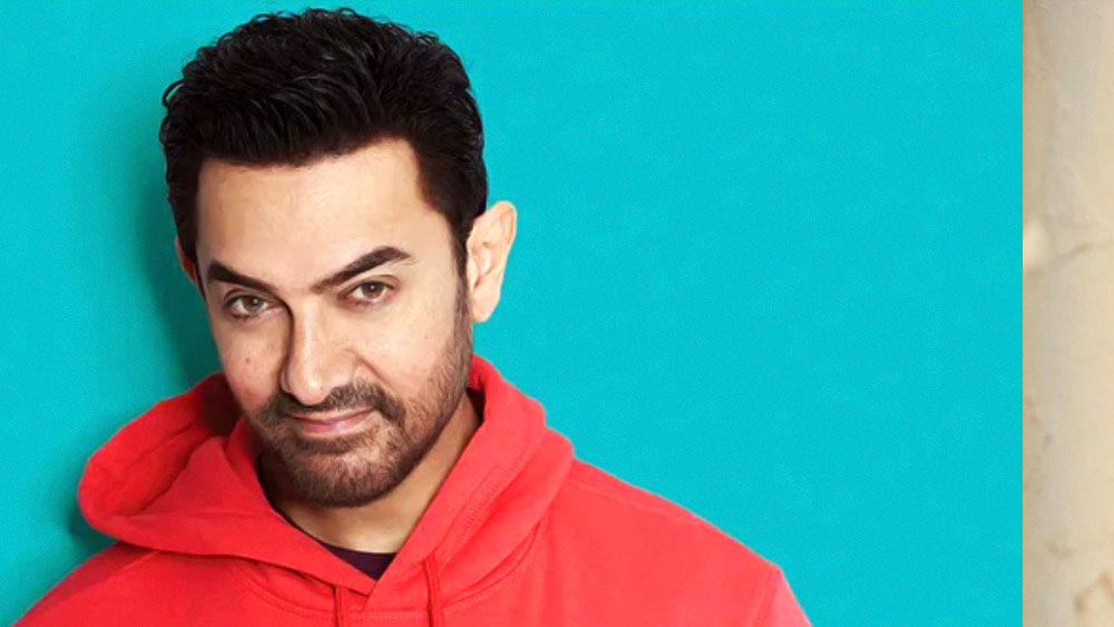 কিন্তু মনসুরের এই প্রস্তাব ফিরিয়ে দিয়েছিলেন আমির। কারণ, ‘রঙ্গীলা’ ও ‘গুলাম’ ছবিতে যে চরিত্রে আমিরকে অভিনয় করতে দেখা গিয়েছিল তার সঙ্গে ‘ম্যাক্স’-এর চারিত্রিক গঠনের কোনও রকম পার্থক্য ছিল না।