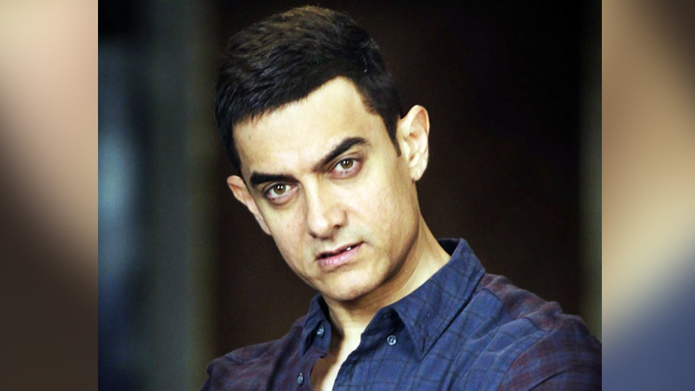 বার বার একই ধরনের চরিত্রে অভিনয় করতে চাইছিলেন না আমির। দর্শকদের কাছে নতুন ভাবে ফিরে যেতে চেয়েছিলেন। তাই এই ছবিতে কাজ করার সুযোগ এলেও ফিরিয়ে দেন তিনি।