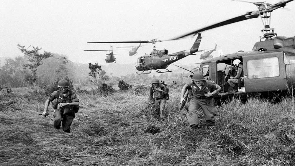 ওরেগনের কৃষক টেরি সেই ভাগ্যবান সৈন্যদের এক জন যিনি ভিয়েতনাম প্রাণ হাতে ফিরতে পেরেছিলেন। ফিরেই তিনি বাহিনী থেকে পদত্যাগ করেন।