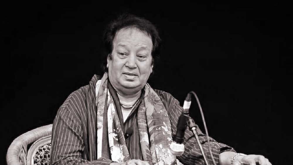  সেই গান সঙ্গীত পরিচালক মদনমোহনের কানে পৌঁছয়। তিনি ভূপিন্দরকে মুম্বই ডেকে পাঠান। ১৯৬৪ সালে চেতন আনন্দ পরিচালিত ছবি ‘হকিকত’-এ একটি গান গাইতে দেন তিনি।