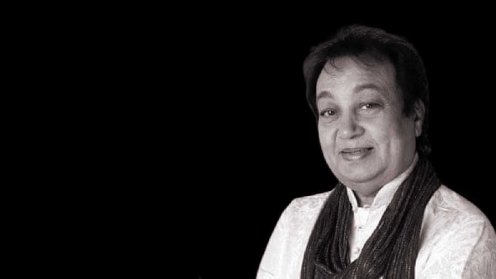 ভারত-চিন যুদ্ধের উপর নির্মিত এই ছবিটি জাতীয় পুরস্কারও পায়। সেই ছবির একটি গান ‘হো কে মজবুর মুঝে উসনে ভুলা হোগা’ ভূপিন্দরের কণ্ঠে বেশ জনপ্রিয় হয়।