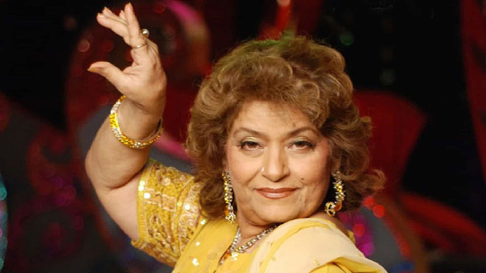 ভারতীয় বাণিজ্যিক ছবির অপরিহার্য অংশ হল গান এবং অনেক ক্ষেত্রে নাচও। সে দিক থেকে দেখলে, অভিনেতা-অভিনেত্রীরা ছাড়াও এর নেপথ্যে নৃত্য প্রশিক্ষকদের ভূমিকা বিশেষ উল্লেখযোগ্য।